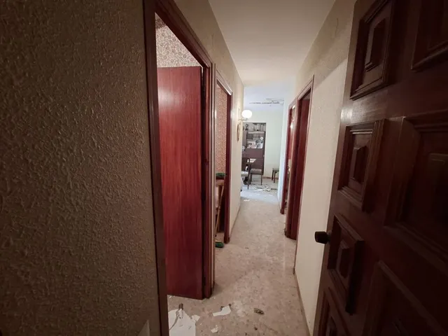 OPORTUNIDAD – CASA ESQUINERA PARA REFORMAR — 11