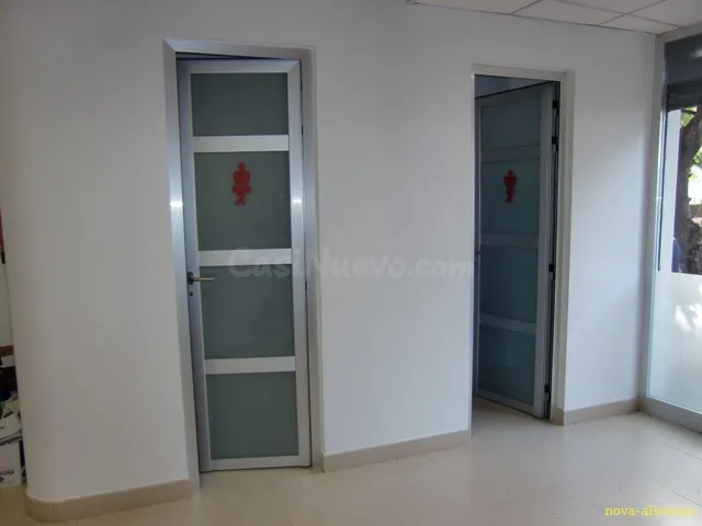 Local comercial 98m² en alquiler - Paseo aragón - foto 4
