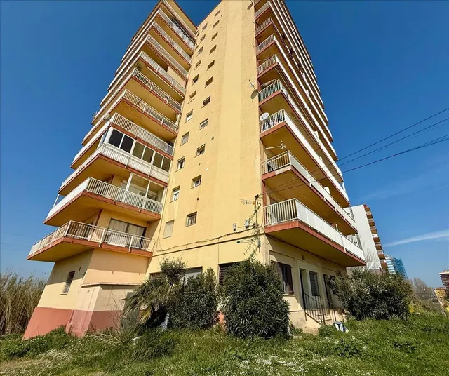 PLANTA BAJA 146 M2, AVINGUDA EMPORDÀ, SANT PERE PESCADOR — 11