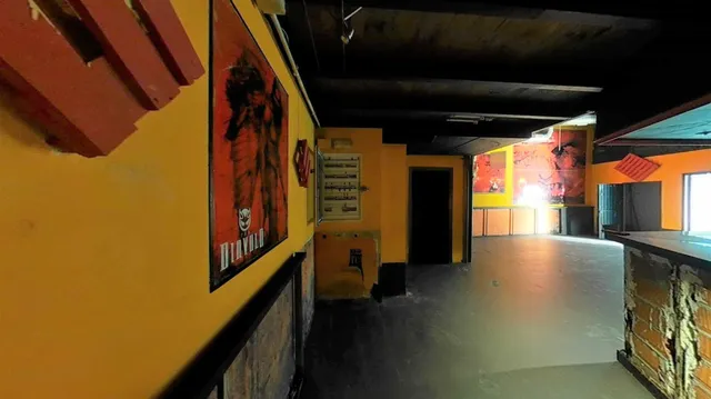 LOCAL COMERCIAL EN VILLABLINO — 6