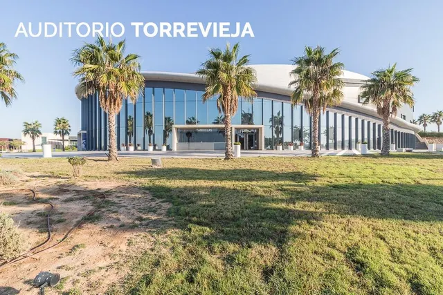 Encanto mediterráneo con espacio para disfrutar todo el año — 35