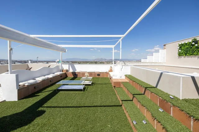 Ático Dúplex Reformado con Terraza de Ensueño en Armilla — 40