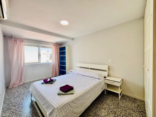 Oferta especial hasta final de año. Vivienda frente centro médico de Beniopa. carrer 1 de Maig — 17
