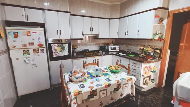 Casa de pueblo en venta en la Foia, Elche! — 2
