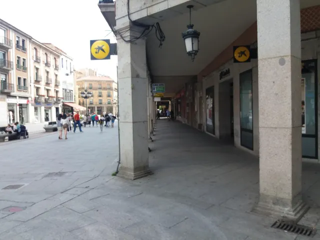 ALQUILER.-.OFICINA.-.EXTERIOR.-.CENTRICA.-. — 26