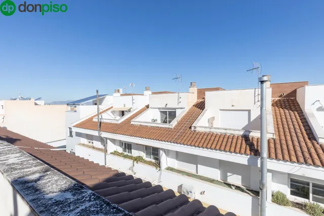 Casa Unifamiliar en Churriana de la Vega — 33