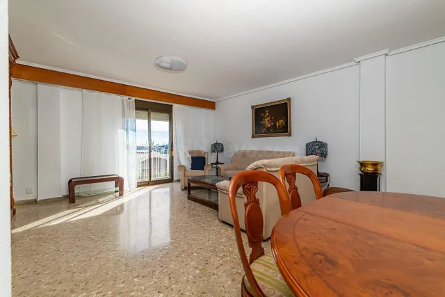 VENTA DE PISO EN CALLE DOCTOR JOSEP JUAN DOMINE - foto 2