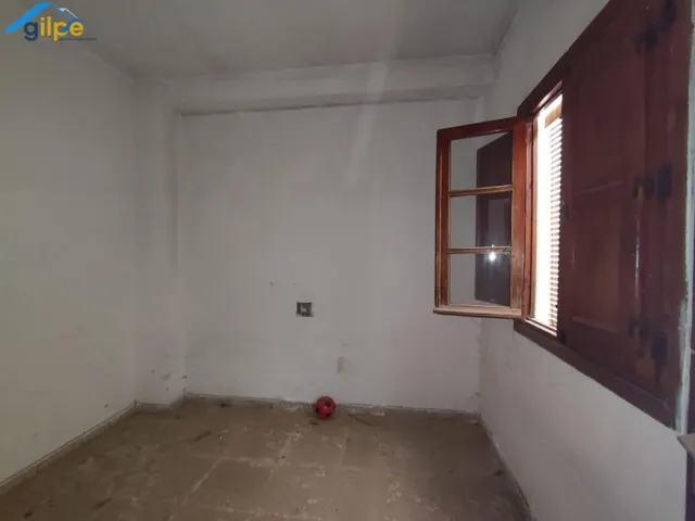 PLANTA BAJA, 3 DORMITORIOS Y 1 BAÑO — 14