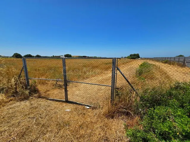 PARCELA SEGREGADA ASFALTADA HASTA LA PUERTA EN PAGO DEL HUMO - foto 2