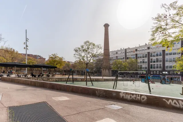 Parking 10m² en alquiler - Barcelona — 46
