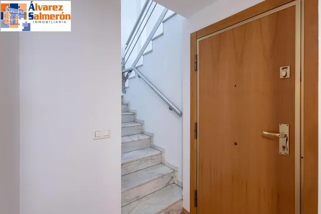 Ático dúplex junto Alhamar con 2 garajes y 2 trasteros — 21