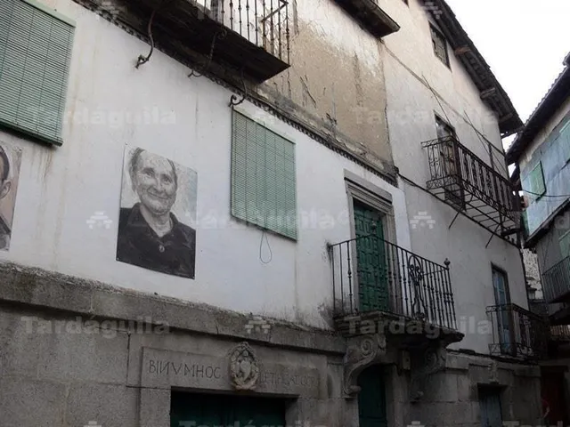 CASA EN MOGARRAZ — 4