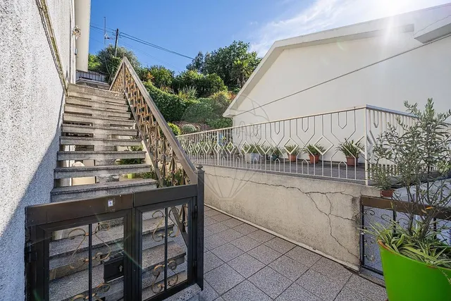 Chalet 6 habitaciones 241m² en venta - Azurém - foto 3