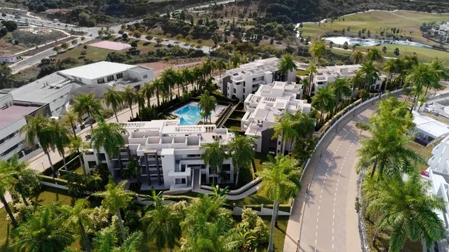 Vive el Lujo y la Tranquilidad en el Corazón de la Costa del Sol — 39