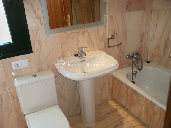 Apartamento con garaje — 10