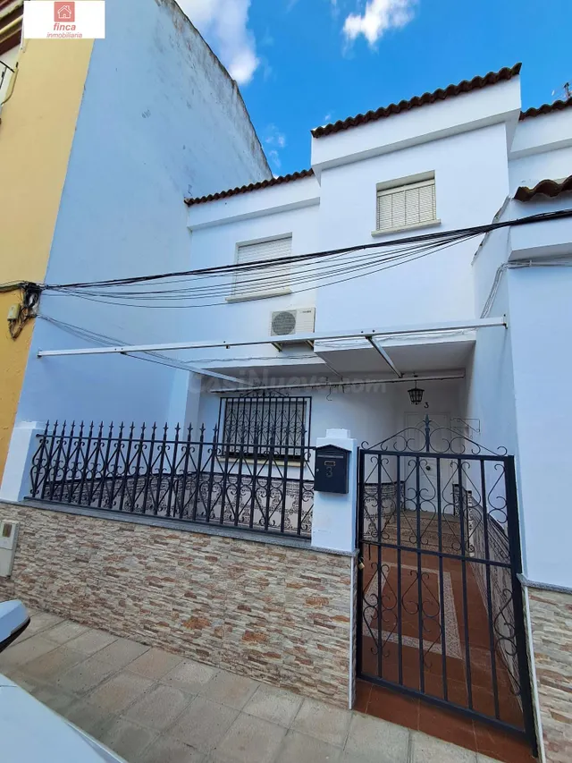 SE VENDE EN MONTIJO, DUPLEX, ZONA VIRGEN DE BARBAÑO (PISTAS 