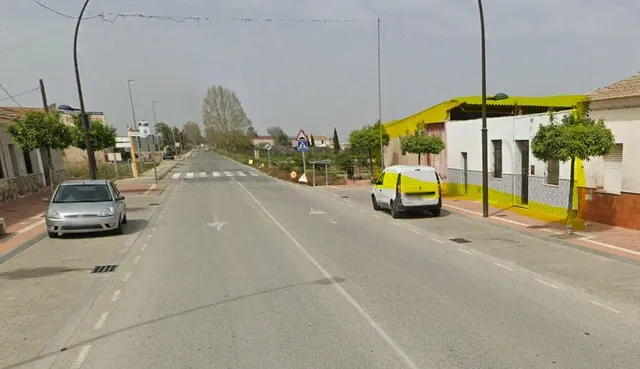 Parcela urbana en la avenida principal de Formentera del Segura — 8