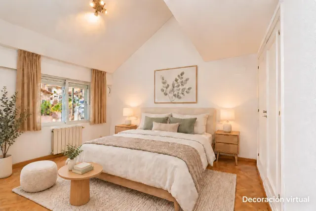 Chalet en pleno centro de Torrelodones, para disfrutar de la comodidad de tenerlo todo cerca sin renunciar al espacio de una vivienda unifamiliar. — 19