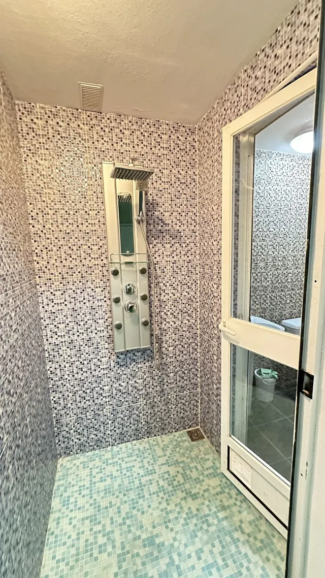 Negocio 12 habitaciones 1253m² en venta - Polígono - Alrededores - Pedanías — 44