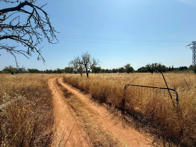 Terreno Rústico No Urbanizable Ideal para Uso Agrario o Cara