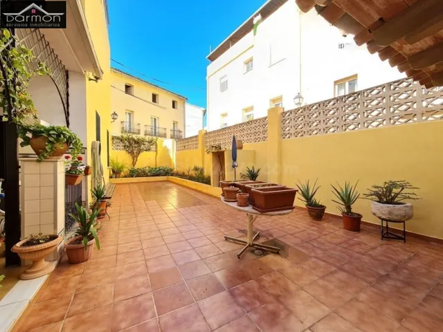 Preciosa casa de pueblo en Villalonga - foto 2