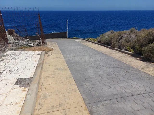 ÚLTIMO SOLAR URBANO EN PRIMERA LÍNEA DE MAR EN PUNTA PRIETA - foto 4
