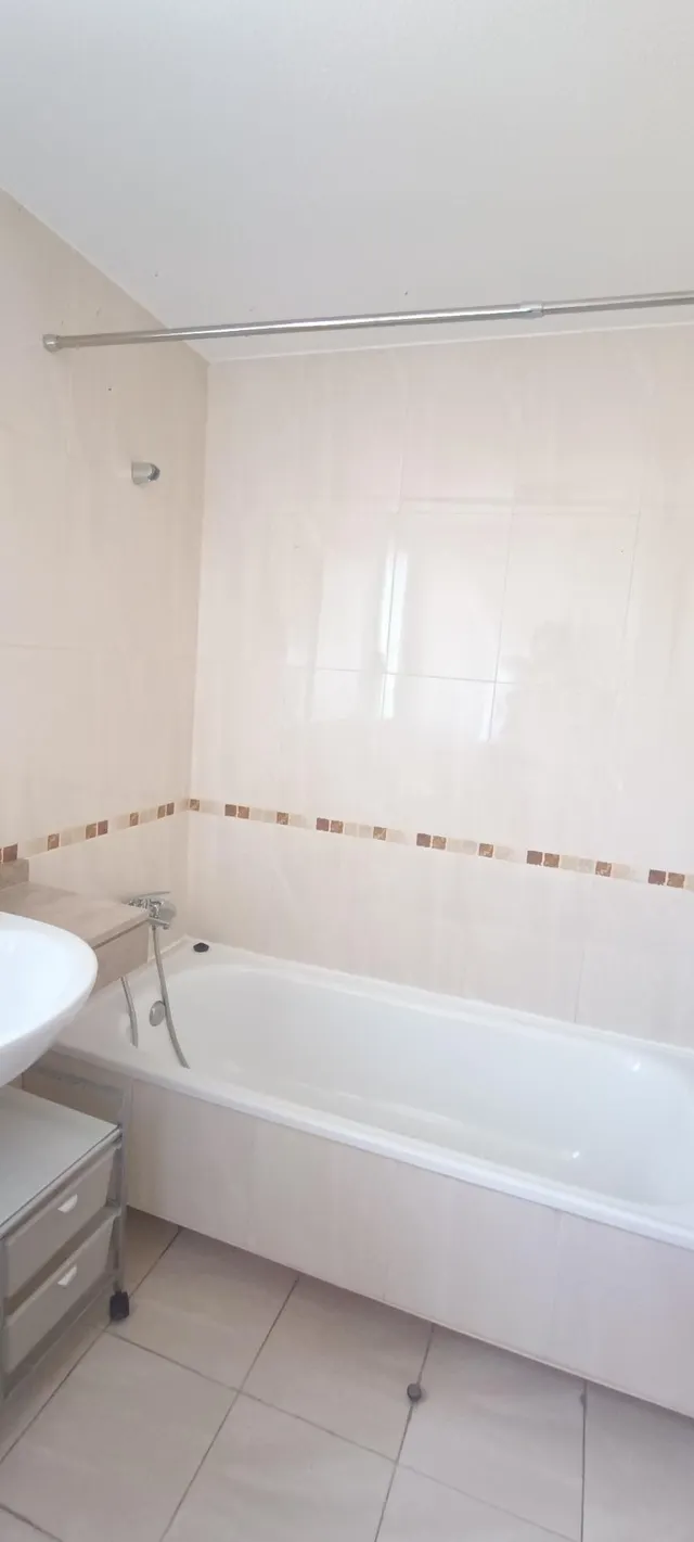Oportunidad con TERRAZA en Juan Carlos I — 37