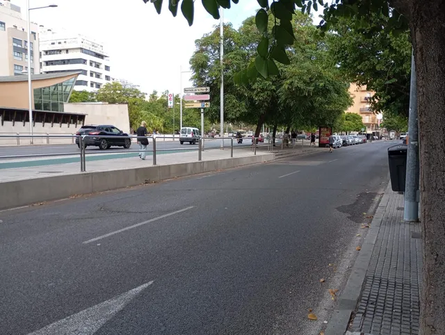 PLAZA DE GARAJE PARA COCHE GRANDE EN CALLE MEDINA SIDONIA — 14