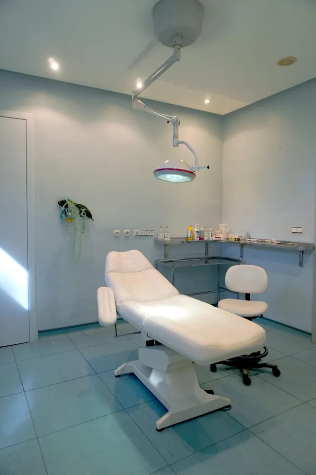 Local comercial 164m² en alquiler - Juan Carlos I — 26