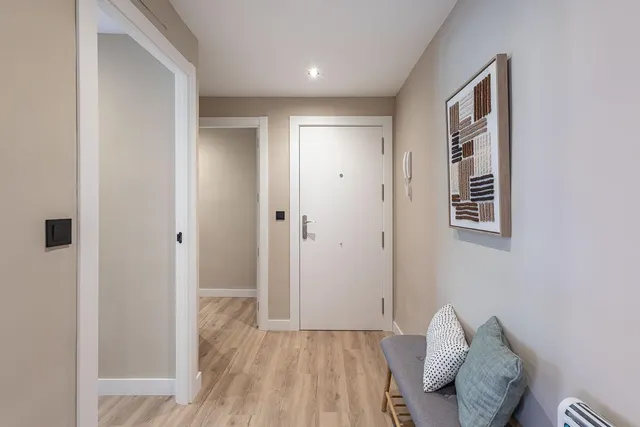 PISO REFORMADO JUNTO AVENIDA CADIZ — 29