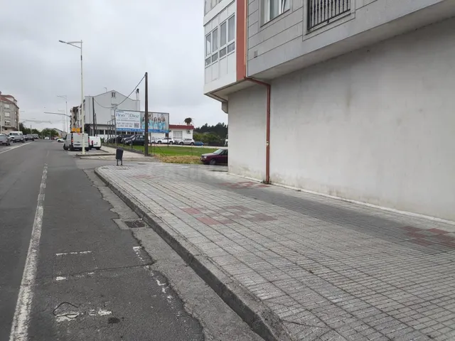 Bajo en Paiosaco con posibilidad de desarrollo de 7/8 vivien - foto 2