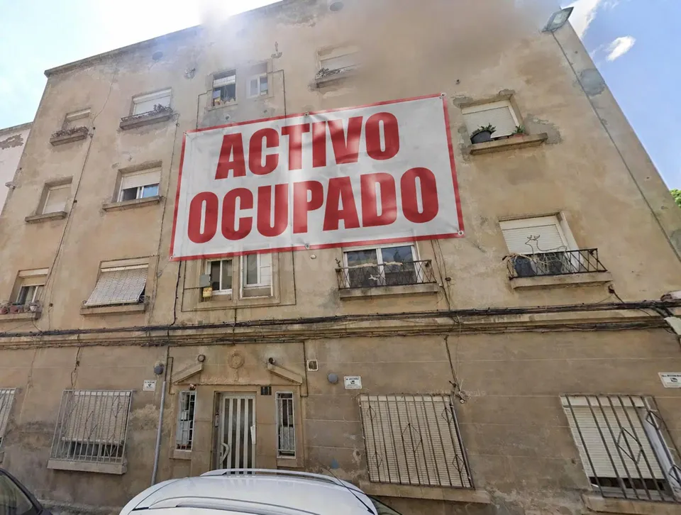 Piso en venta en Calle de la Conca de Barcerà.
