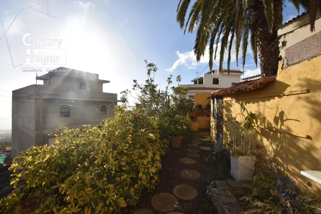 Casa con terreno en venta en Chio Guia de Isora — 27