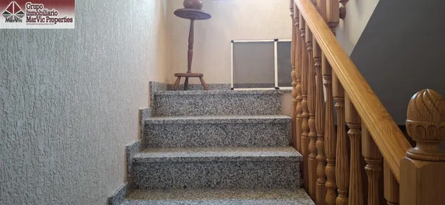 CASA DE DOS PLANTAS EN SELLA CON BUARDILLA — 16