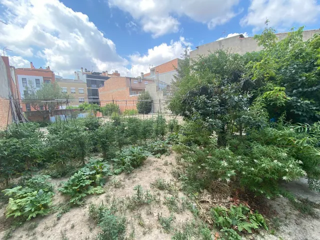 Espectacular Solar en B. de la Paz, vilanova del cami de 240m2. — 13