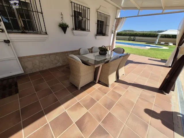 SE VENDE ESTUPENDO CHALET EN ARCOS DE LA FRONTERA (CARRETERA ARCOS - EL BOSQUE) — 39