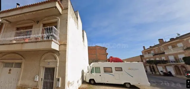 Se vende piso CESIÓN DE REMATE en C/ AUSIAS MARCH en Benirre - foto 3