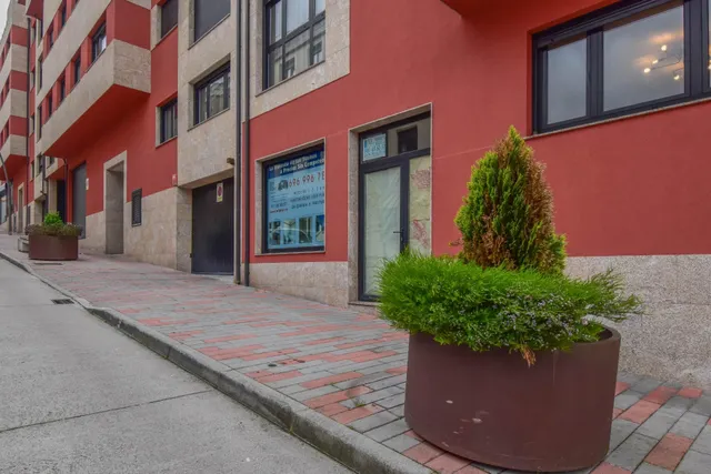 LOCAL COMERCIAL DE 105 METROS — 3
