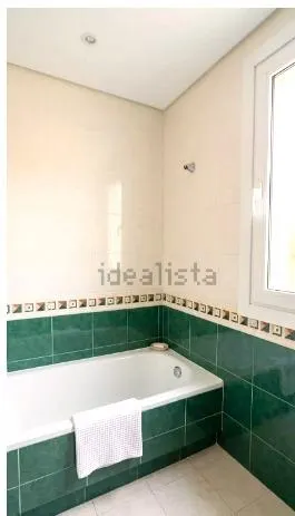 Espectacular piso de 144 m2 en jardines de medina, Almería — 17
