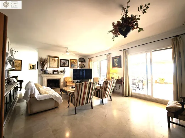 PRECIOSO CHALET PAREADO JUNTO AL MAR - foto 5