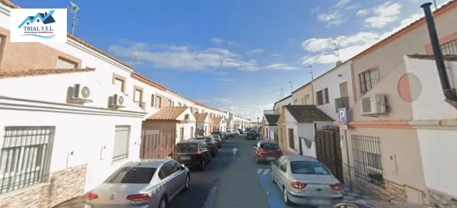 Venta de casa en Villamanrique de la Condesa (Sevilla)