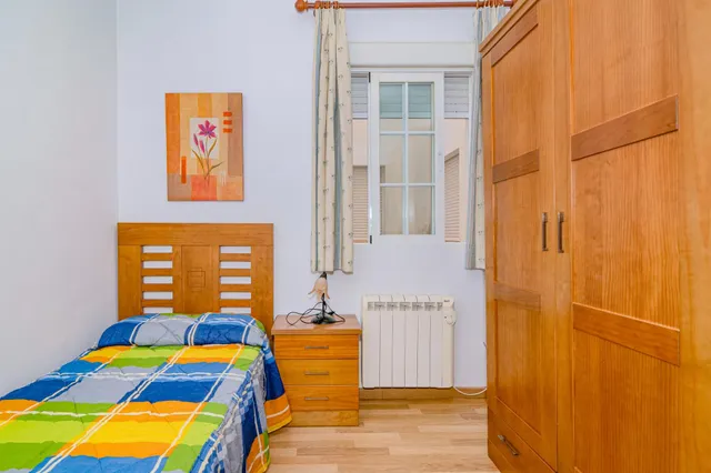 ¡TRES DORMITORIOS, GARAJE Y LISTO PARA ENTRAR A VIVIR! — 20