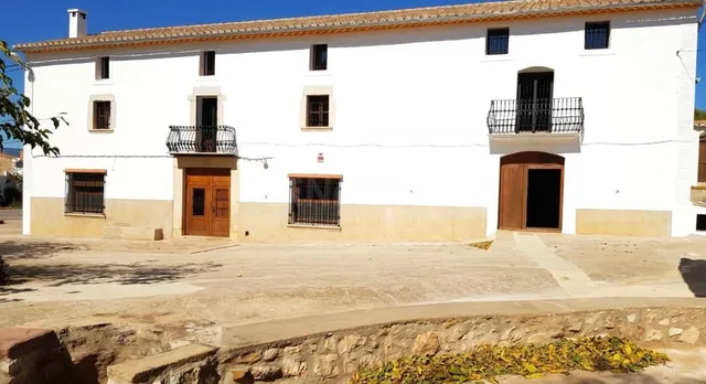 Espectacular casa rústica en alquiler en la provincia de Cas - foto 2