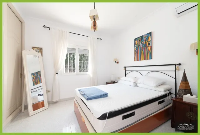 Chalet independiente con piscina privada y vistas al mar — 14