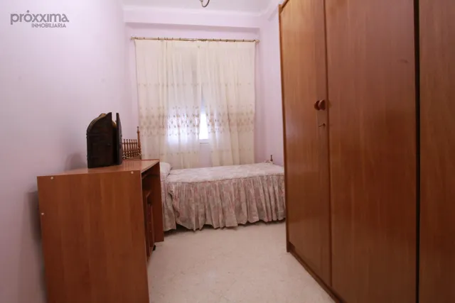 Vivienda con amplia terraza y grandes posibilidades en Los Remedios — 17