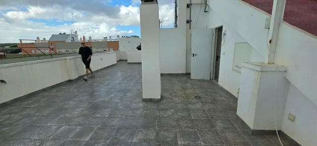 Hotel de 2 estrellas reformado en La Marina de Elche, zona Guardamar — 27