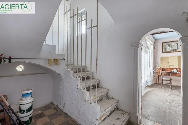 Casa con Parcela a Reformar en Granada — 17