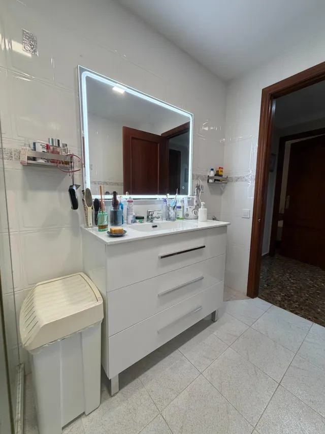 Espectacular Chalet en La Pobla de Vallbona - Ideal para Vivir — 25