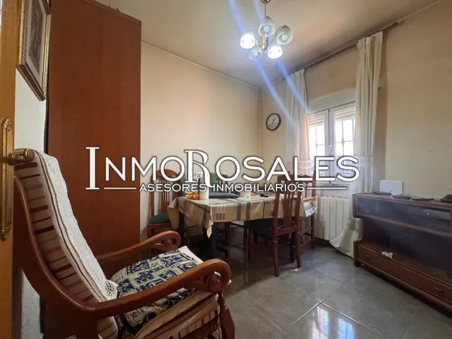 CASA BAJA CON PATIO - 1 MIN TREN VDE BAJO — 7