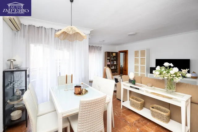 Piso y cochera en venta junto Acera de Darro. — 11
